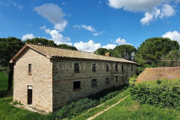 casale in vendita a Perugia in zona Mugnano