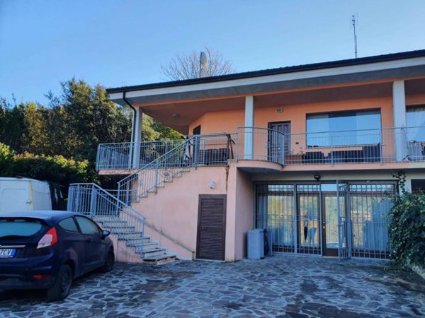 casa indipendente in vendita a Perugia in zona Monteluce