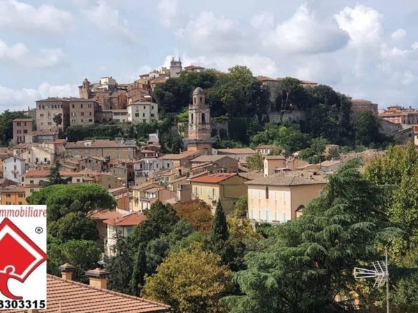 appartamento in vendita a Perugia in zona Centro Città