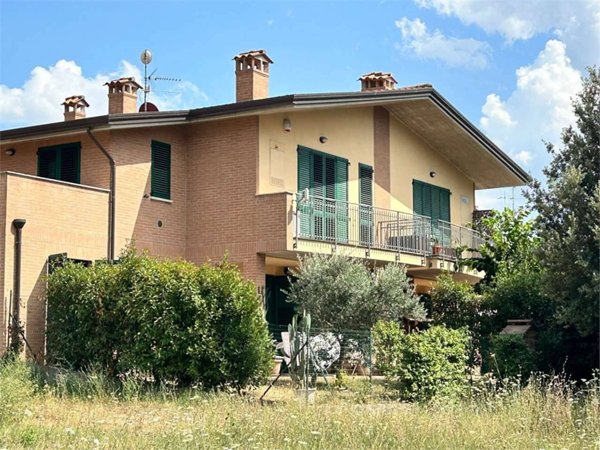 appartamento in vendita a Perugia in zona Colle Umberto I