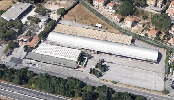 capannone in vendita a Perugia in zona L'Olmo