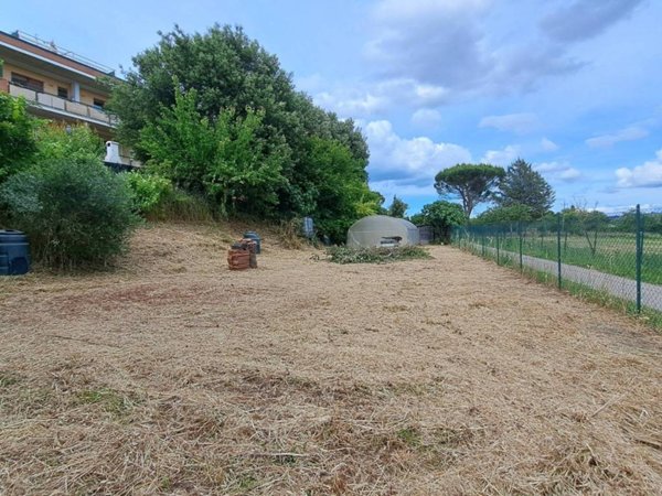 terreno agricolo in vendita a Perugia in zona Castel del Piano