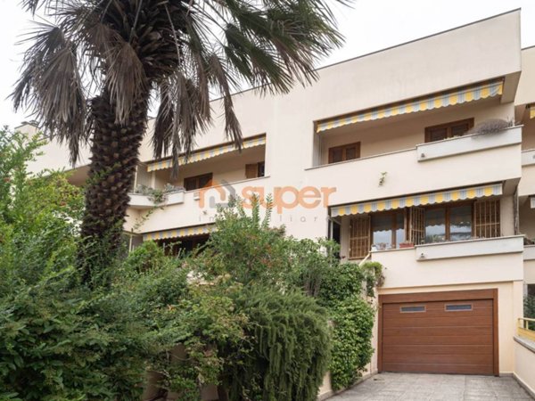 casa indipendente in vendita a Perugia in zona Prepo