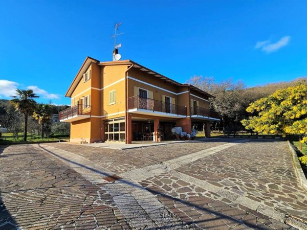 casa indipendente in vendita a Perugia in zona L'Olmo