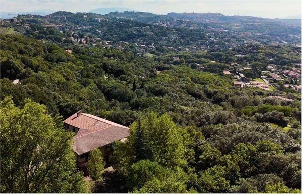 casa indipendente in vendita a Perugia in zona Elce