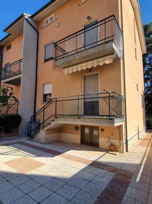 casa indipendente in vendita a Perugia in zona Pretola