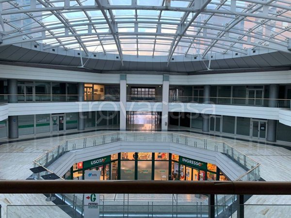 ufficio in vendita a Perugia in zona Madonna Alta
