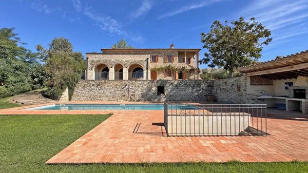 casa indipendente in vendita a Perugia