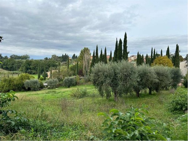 terreno agricolo in vendita a Perugia in zona San Martino In Campo