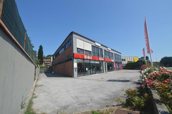 ufficio in vendita a Perugia in zona Prepo