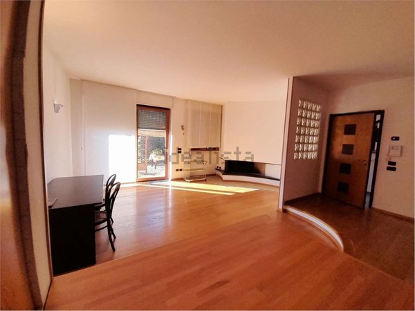 casa indipendente in vendita a Perugia in zona Casaglia