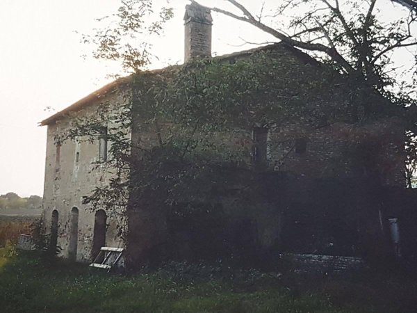 casa indipendente in vendita a Perugia in zona Casaglia