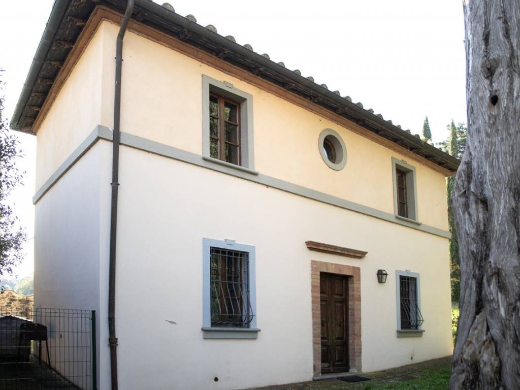 casa indipendente in vendita a Perugia in zona Fontignano