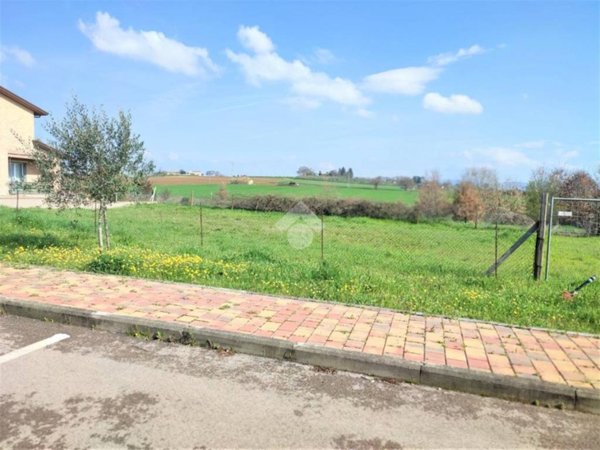 terreno agricolo in vendita a Perugia in zona Collestrada