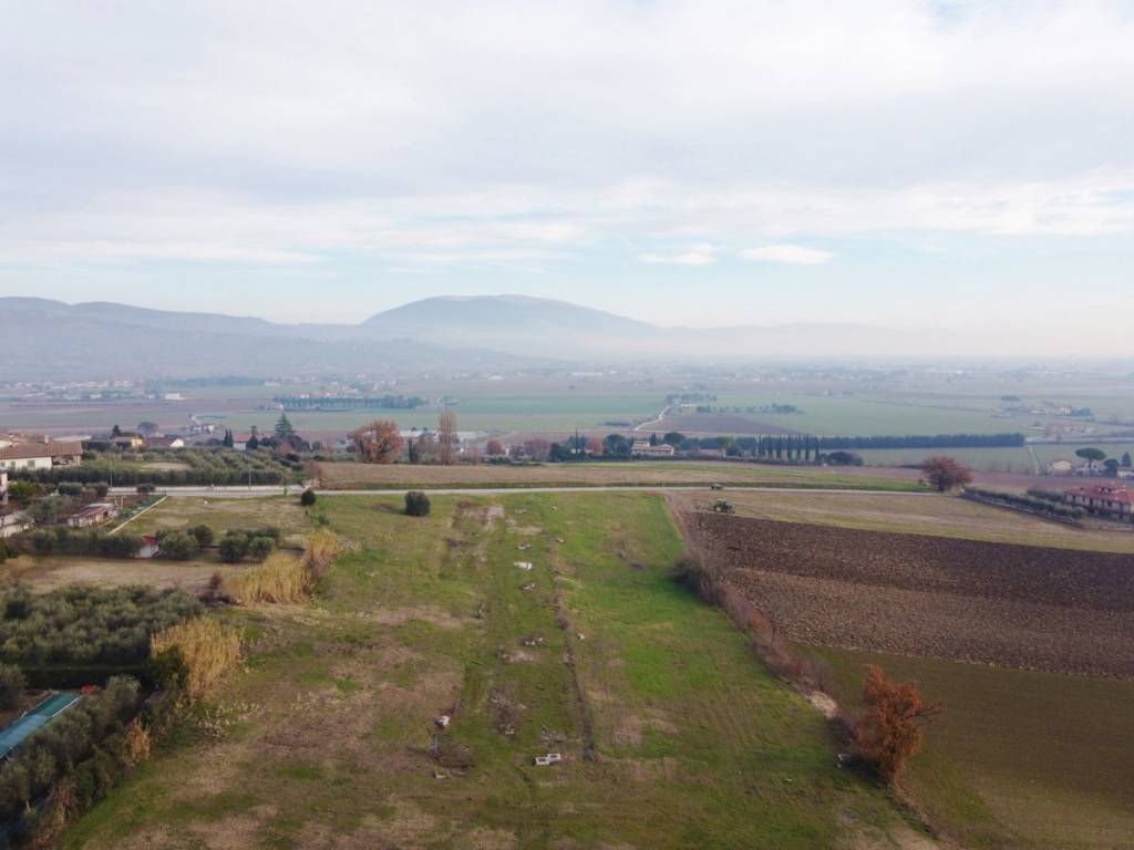 terreno agricolo in vendita a Perugia in zona Pianello