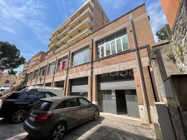 casa semindipendente in vendita a Perugia in zona Elce