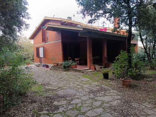 casa indipendente in vendita a Perugia in zona Santa Lucia