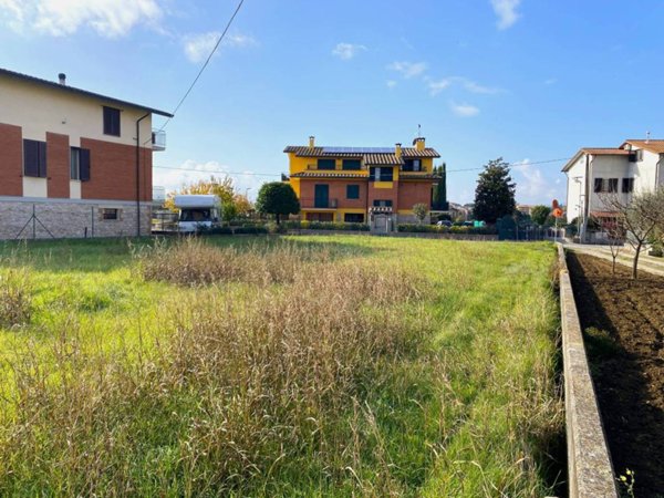 terreno agricolo in vendita a Perugia in zona Pila