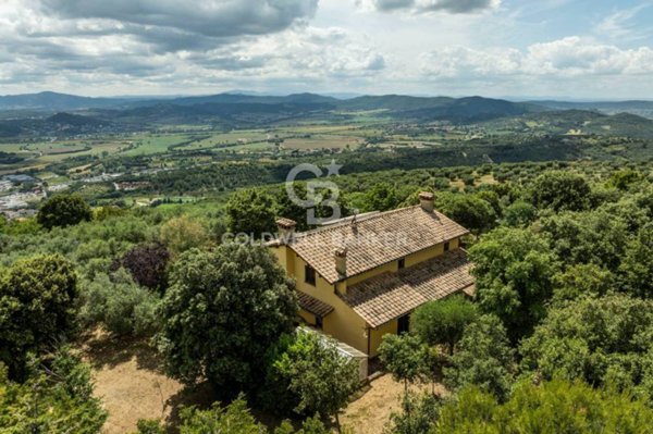 casa indipendente in vendita a Perugia