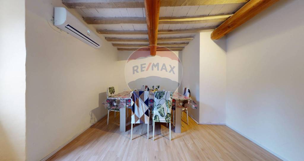 casa indipendente in vendita a Perugia in zona Mugnano