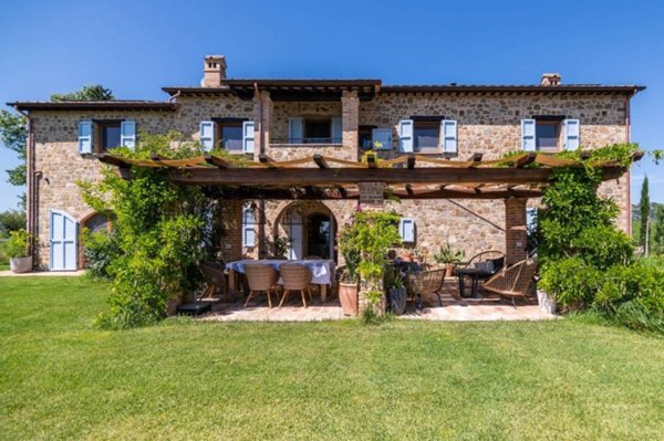 casa indipendente in vendita a Perugia