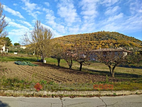 terreno agricolo in vendita a Perugia in zona San Giovanni del Pantano