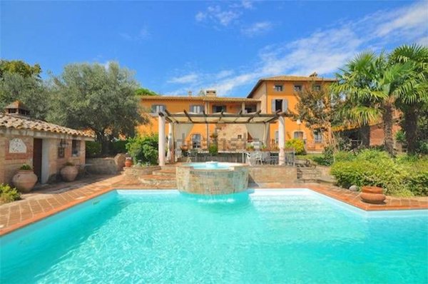 casa indipendente in vendita a Perugia in zona Filosofi