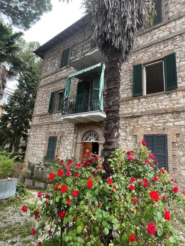 appartamento in vendita a Perugia in zona Centro Città