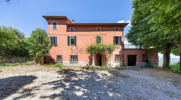 casa indipendente in vendita a Perugia in zona Filosofi