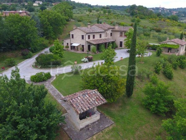 casa indipendente in vendita a Perugia in zona Prepo