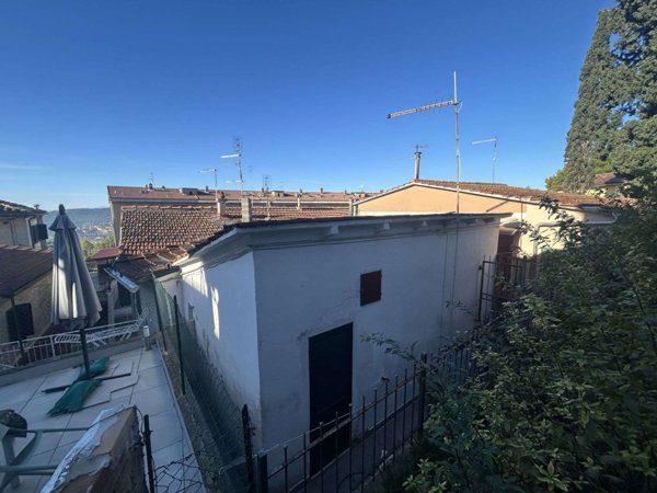 casa indipendente in vendita a Perugia in zona Centro Città