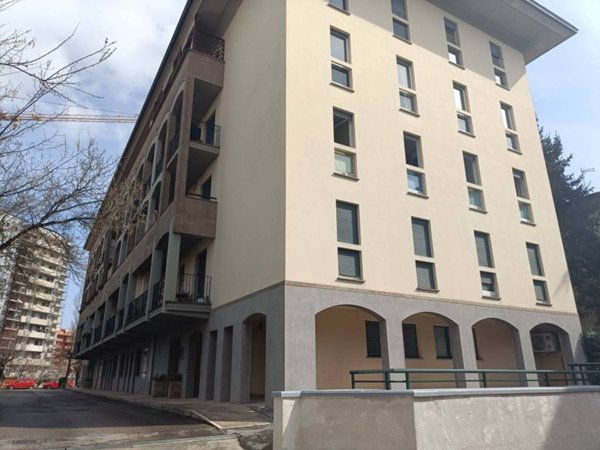 ufficio in vendita a Perugia in zona Ponte San Giovanni