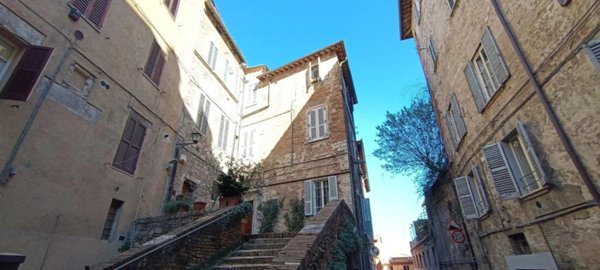 appartamento in vendita a Perugia in zona Centro Città