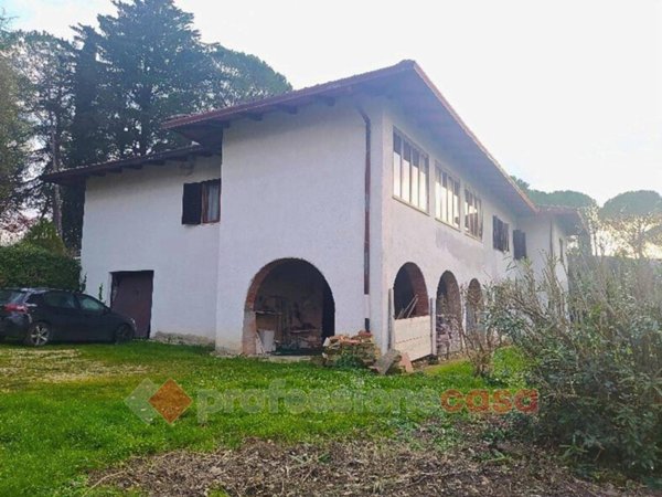 casa indipendente in vendita a Perugia in zona Canneto