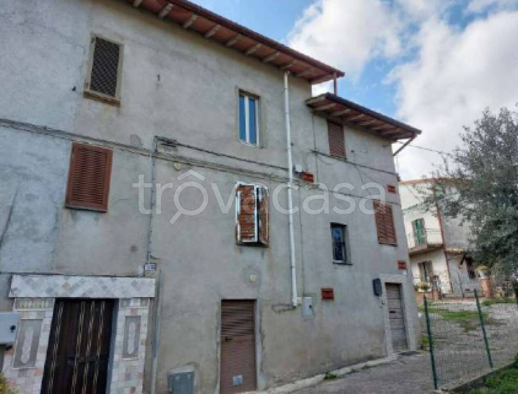 appartamento in vendita a Perugia in zona Parlesca