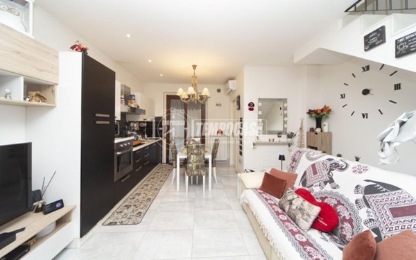 casa indipendente in vendita a Perugia in zona Madonna Alta