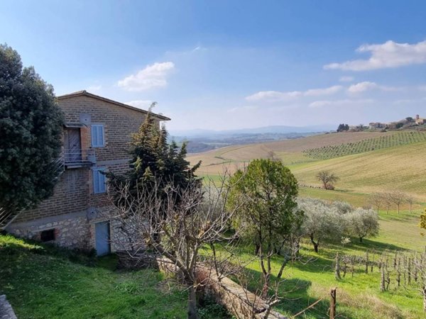 casa indipendente in vendita a Perugia in zona San Martino In Campo