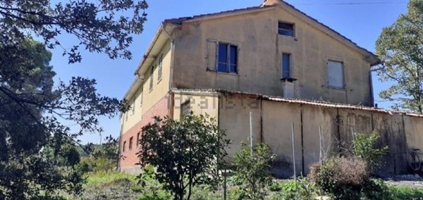 quadrivano in vendita a Perugia in zona Monteluce