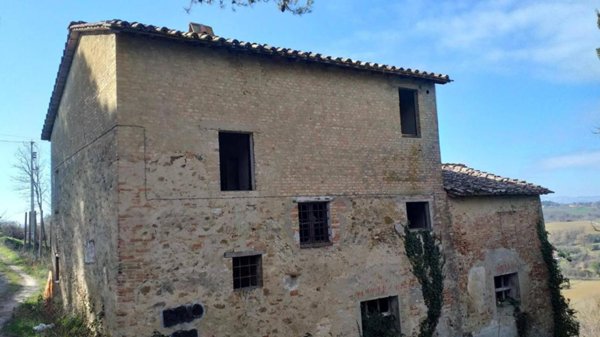 casa indipendente in vendita a Perugia in zona San Fortunato