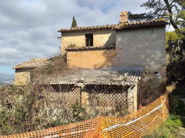 casa indipendente in vendita a Perugia in zona San Martino In Campo