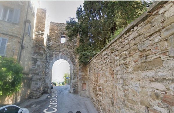 appartamento in vendita a Perugia in zona Centro Città