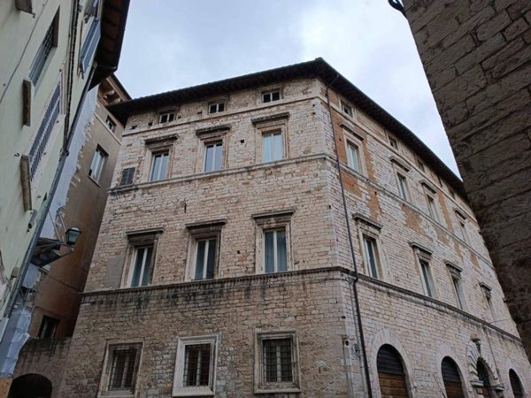 appartamento in vendita a Perugia in zona Centro Città