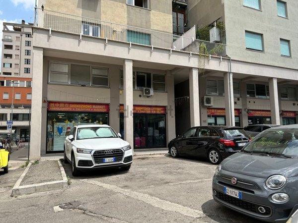negozio in vendita a Perugia in zona XX Settembre