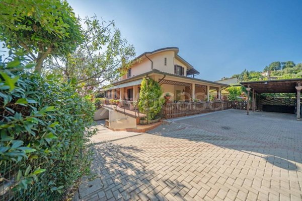 casa indipendente in vendita a Perugia in zona Cenerente