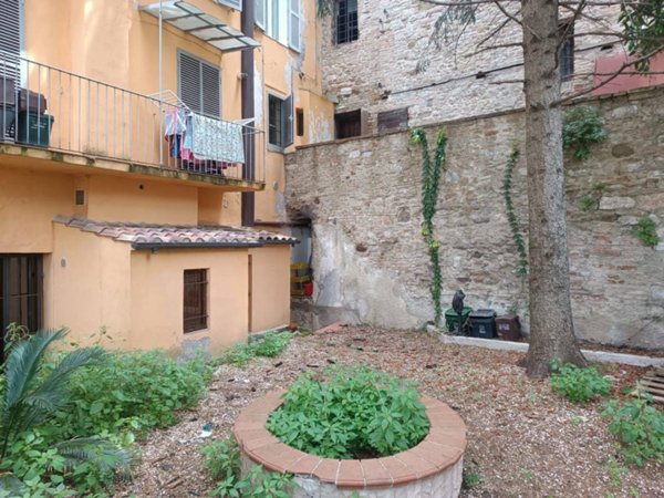 appartamento in vendita a Perugia in zona Centro Città