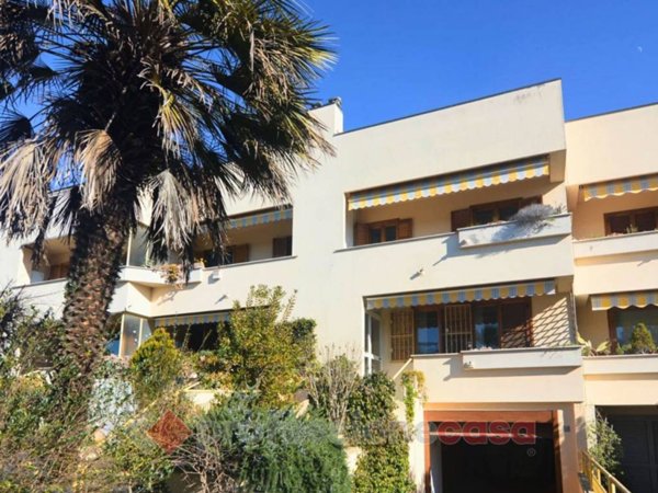 casa indipendente in vendita a Perugia in zona Prepo