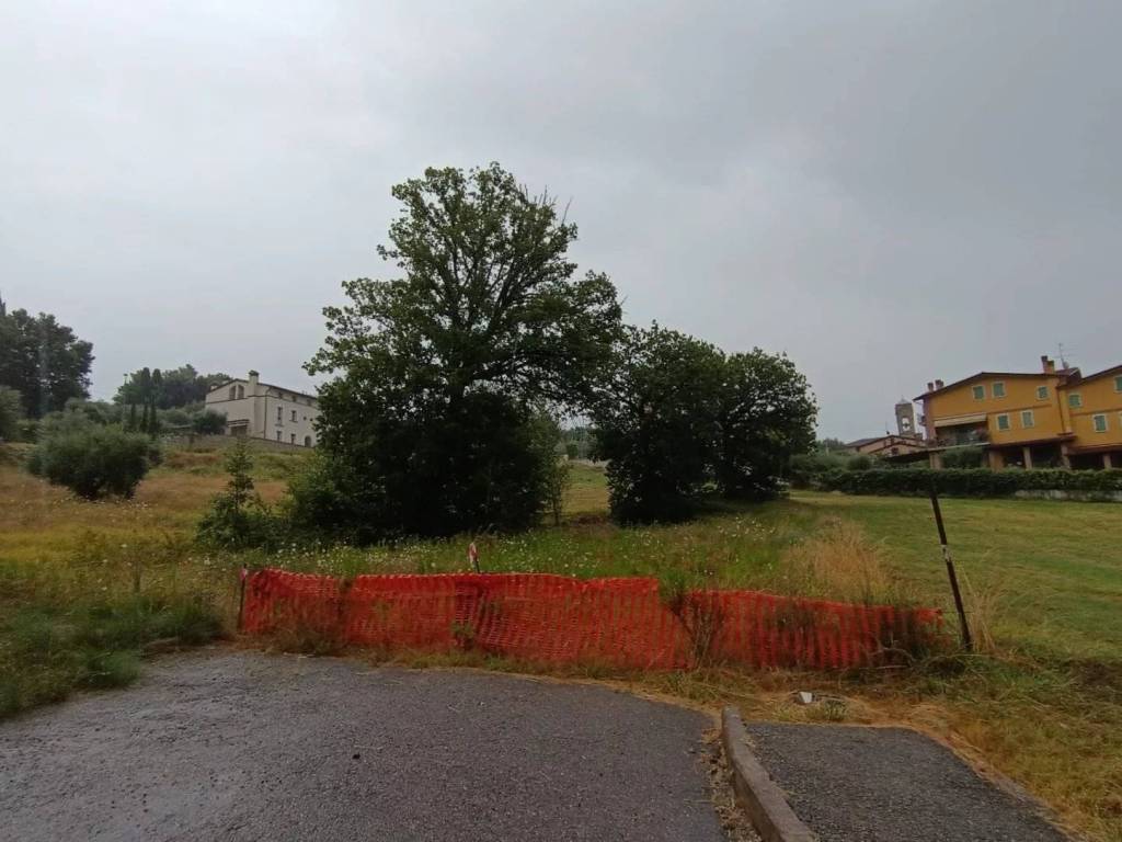 terreno agricolo in vendita a Perugia in zona Ramazzano