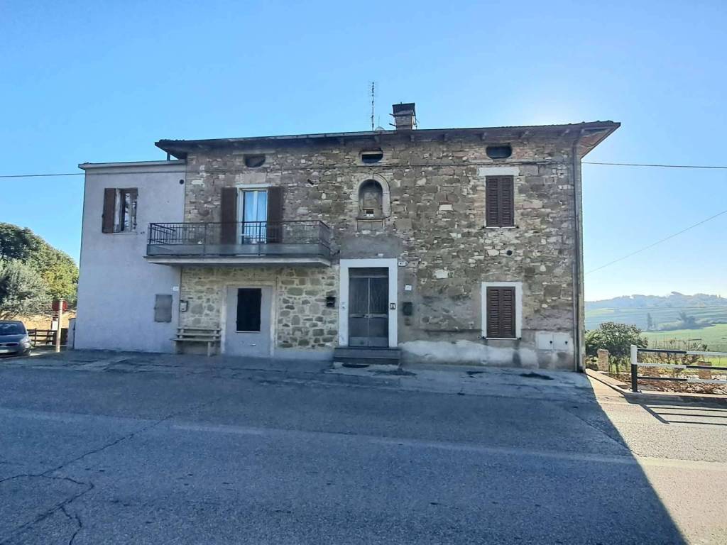 appartamento in vendita a Perugia in zona Pianello