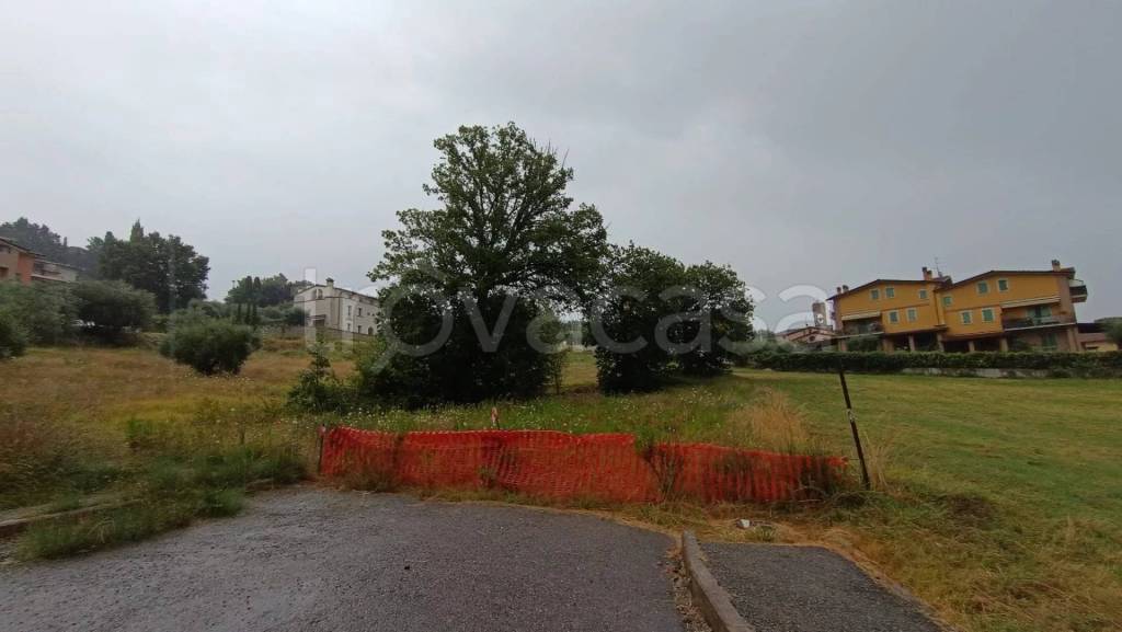 terreno agricolo in vendita a Perugia in zona Piccione