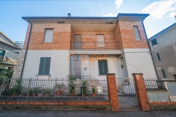 appartamento in vendita a Perugia in zona Collestrada